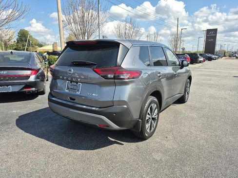 Used 2023 Nissan Rogue SV AWD/4WD image 12
