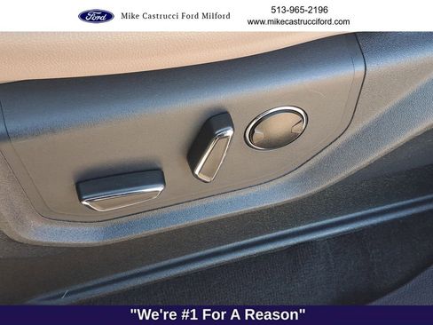 Used 2024 Ford Expedition Limited image 21