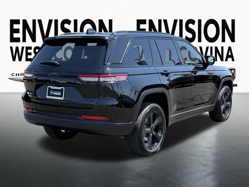 New 2025 Jeep Grand Cherokee Limited w/ Black Appearance Package image 8