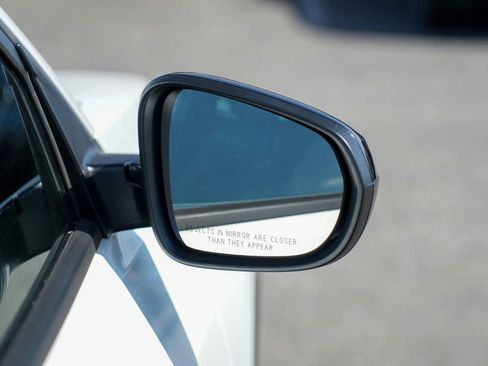 Used 2024 Chevrolet Trax ACTIV FWD image 13