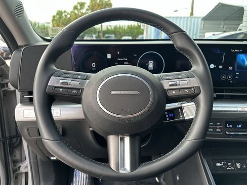 Used 2024 Hyundai Kona SEL w/ Convenience Package FWD image 11