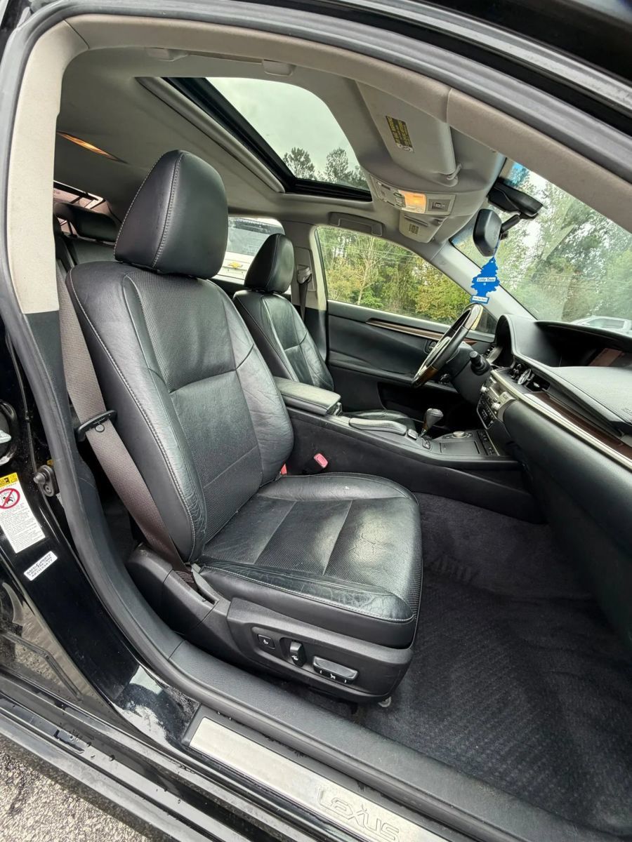 Used 2013 Lexus ES 350 w/ Luxury Pkg FWD image 13