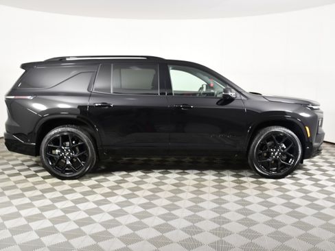 Used 2026 Chevrolet Traverse RS AWD/4WD image 4