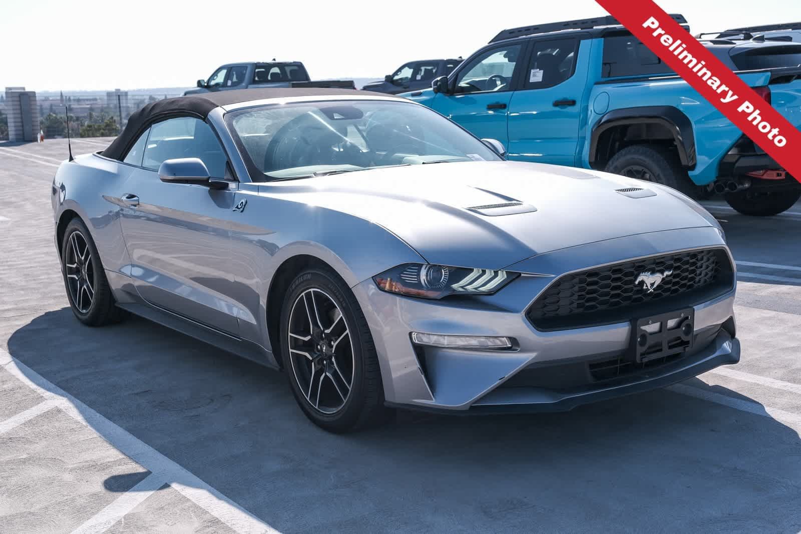 Used 2022 Ford Mustang Premium RWD image 3