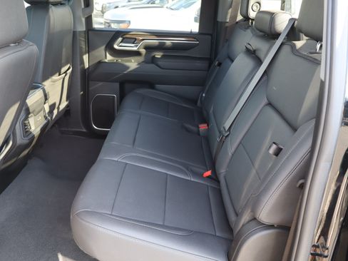 Used 2024 Chevrolet Silverado 3500 LT w/ Convenience Package AWD/4WD image 34