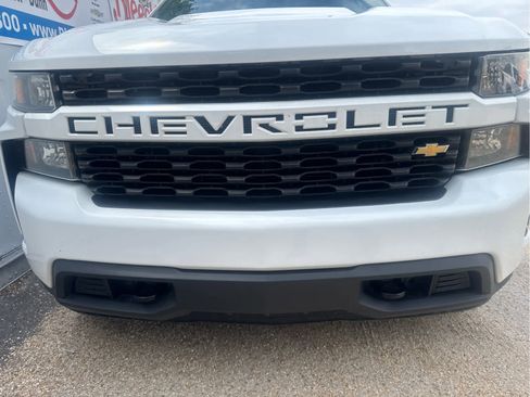 Used 2022 Chevrolet Silverado 1500 Custom w/ Safety Confidence Package AWD/4WD image 10