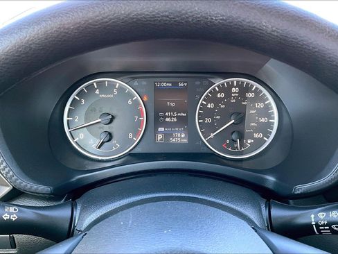 Used 2025 Nissan Sentra S image 13