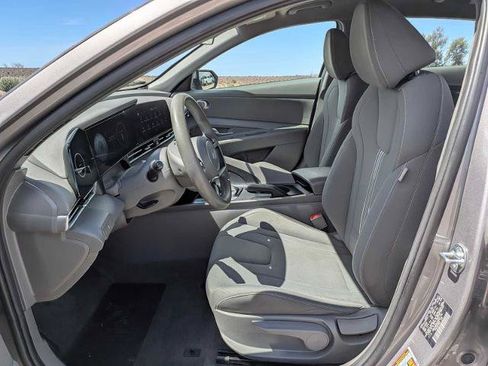 Used 2024 Hyundai Elantra SEL FWD image 14