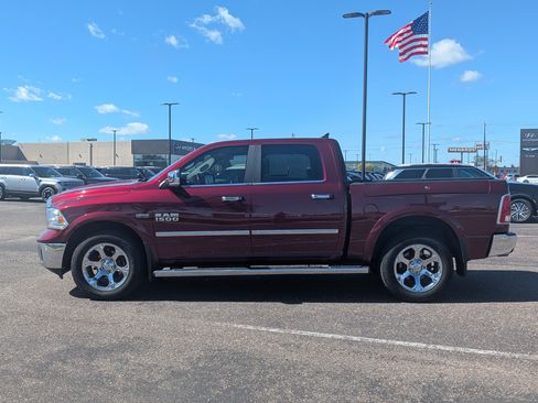 Used 2017 RAM 1500 Laramie w/ Convenience Group AWD/4WD image 2