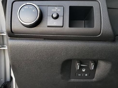 Used 2011 GMC Yukon XL Denali image 20