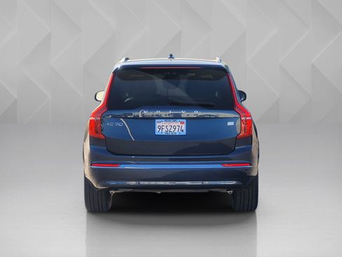 Used 2023 Volvo XC90 T8 Ultimate image 5