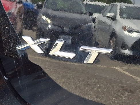 Used 2023 Ford Explorer XLT w/ Equipment Group 202A AWD/4WD image 30
