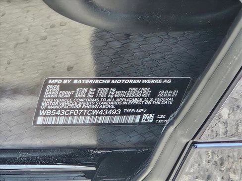 Used 2026 BMW iX xDrive45 image 18