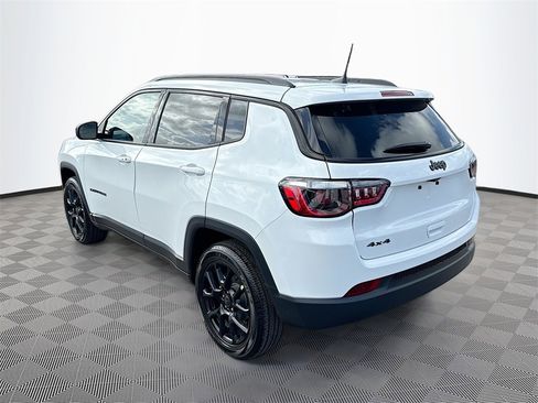 New 2026 Jeep Compass Latitude image 7