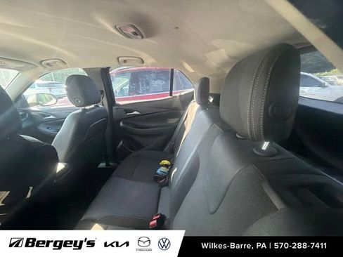 Used 2020 Buick Encore GX Preferred w/ Cold Weather Comfort Package AWD/4WD image 12