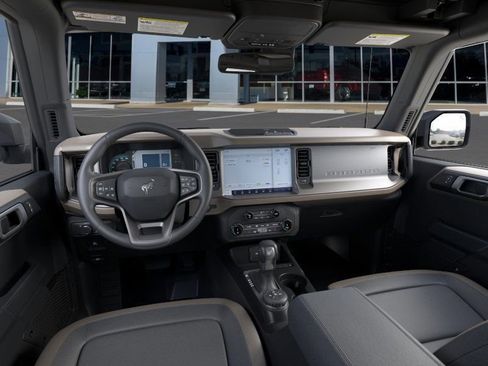 Used 2025 Ford Bronco Big Bend image 18