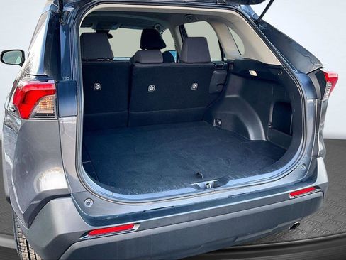 Used 2024 Toyota RAV4 LE image 5