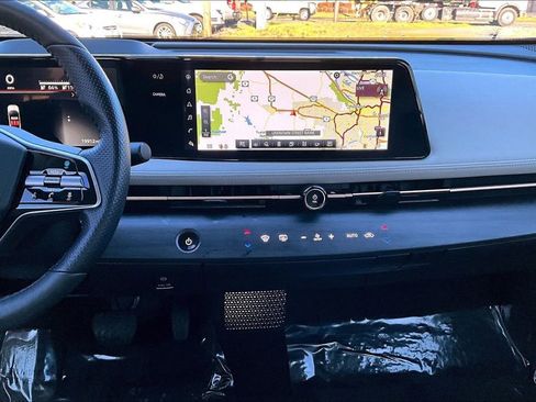 Used 2023 Nissan Ariya FWD image 8