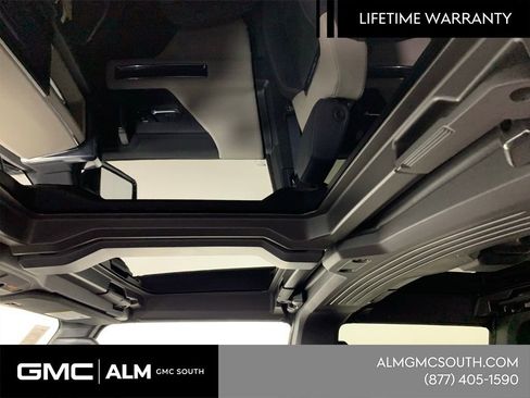 New 2026 GMC Hummer EV SUV image 17