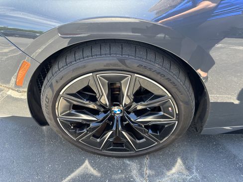 Certified 2023 BMW 740i RWD image 34