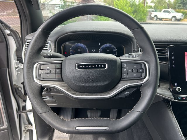 Used 2024 Jeep Wagoneer Series III AWD/4WD image 20