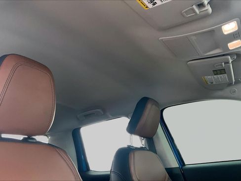 Used 2022 Ford Maverick Lariat w/ Lariat Luxury Package FWD image 14