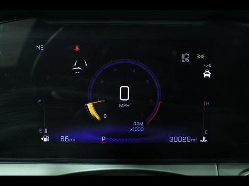 Used 2024 Chevrolet Trax LT w/ Driver Confidence Package image 22