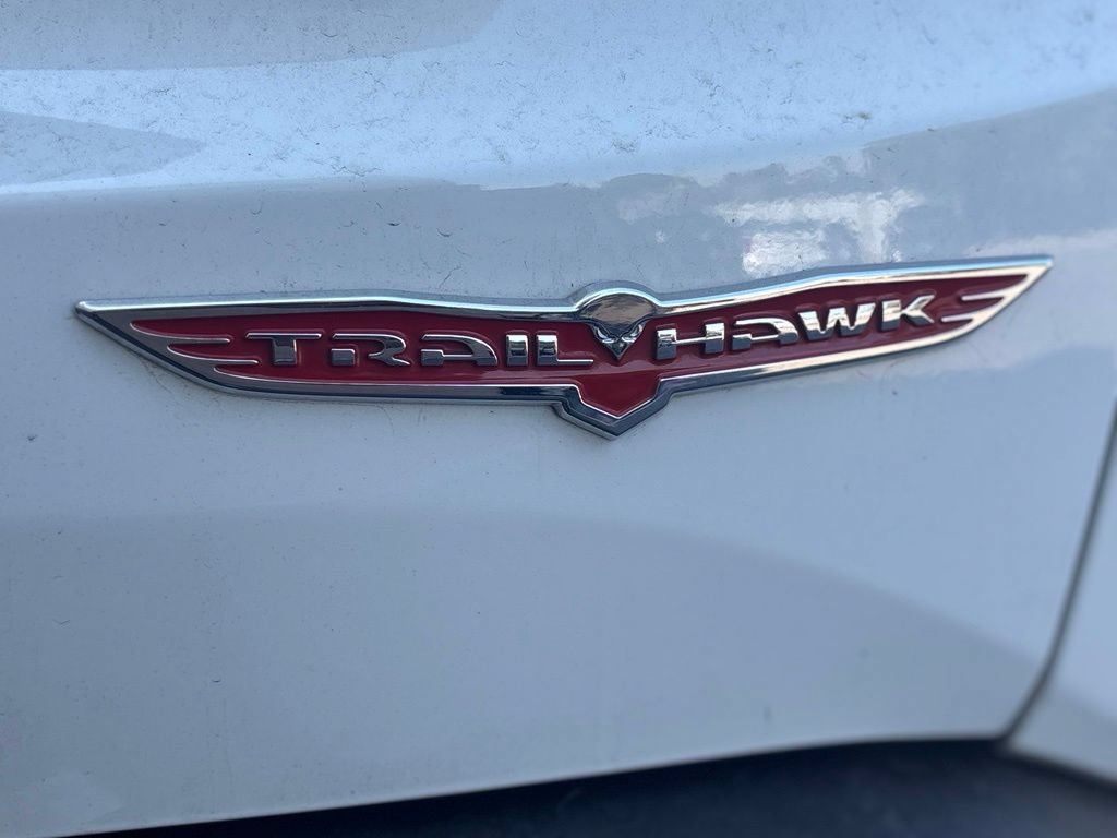 Used 2023 Jeep Renegade Trailhawk AWD/4WD image 29