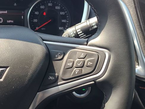 Used 2023 Chevrolet Equinox Premier AWD/4WD image 18