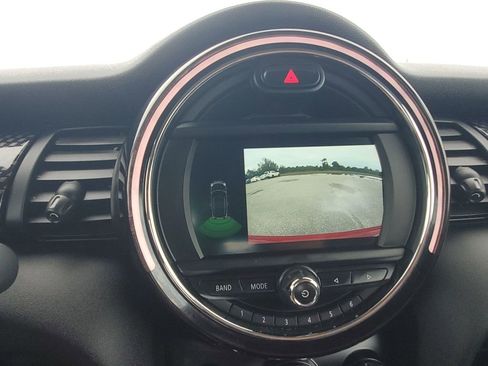 Used 2019 MINI Cooper S image 29