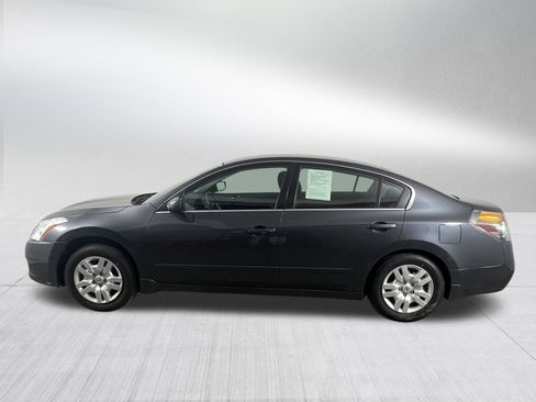 Used 2010 Nissan Altima 2.5 S image 4