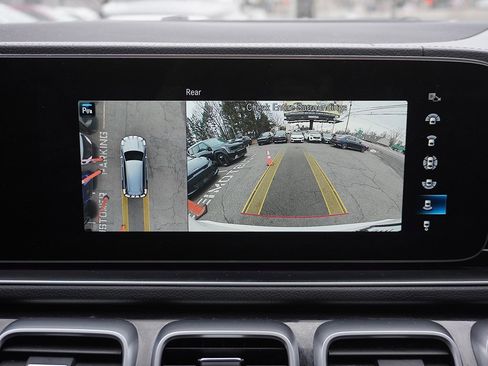 Used 2022 Mercedes-Benz GLS 450 4MATIC image 66