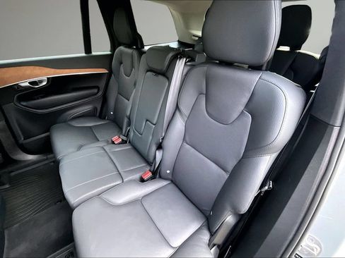 Used 2024 Volvo XC90 B5 Plus AWD/4WD image 23
