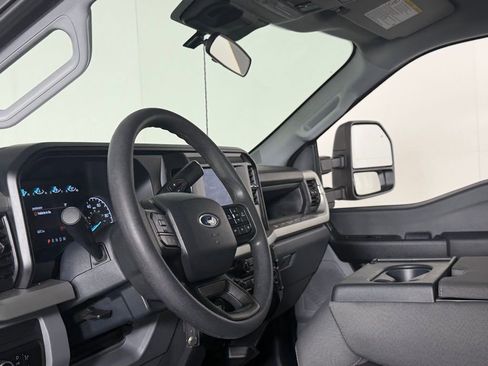 Used 2025 Ford F250 XL w/ FX4 Off-Road Package image 23