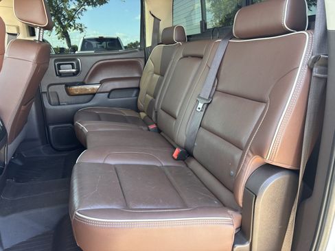 Used 2019 Chevrolet Silverado 2500 High Country w/ Duramax Plus Package AWD/4WD image 15