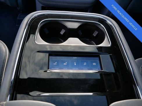 Used 2024 Lincoln Navigator Black Label image 14