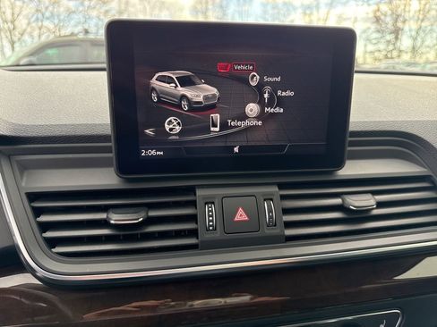 Used 2020 Audi Q5 2.0T Premium w/ Convenience Package image 25