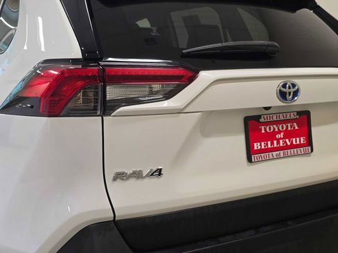 Certified 2022 Toyota RAV4 XLE w/ Convenience Package AWD/4WD image 7