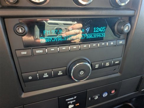 Used 2023 GMC Savana 2500 w/ Driver Convenience Package image 20