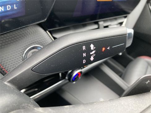 New 2026 Chevrolet Equinox RS w/ LPO, Floor Liner Package image 17