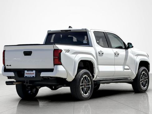Certified 2026 Toyota Tacoma TRD Sport AWD/4WD image 5