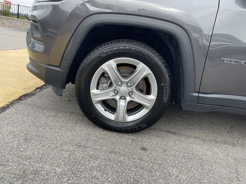 Used 2024 Jeep Compass Latitude AWD/4WD image 9