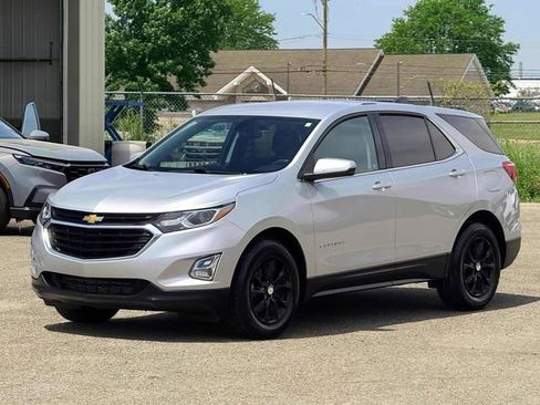 Used 2018 Chevrolet Equinox LT FWD image 1