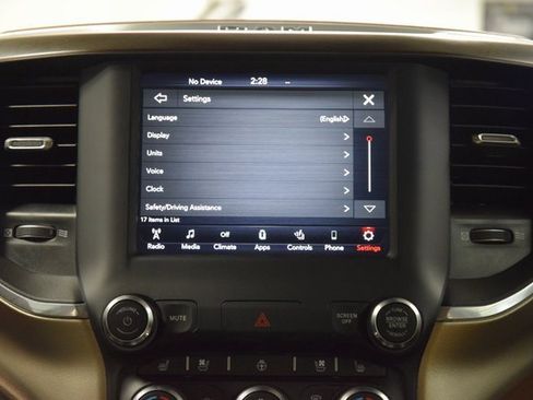 Used 2021 RAM 1500 Laramie image 33