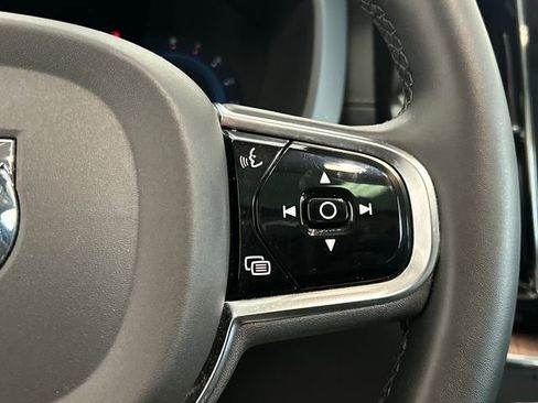 Certified 2023 Volvo XC60 B6 Ultimate w/ Protection Package Premier image 14