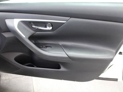 Used 2018 Nissan Altima 2.5 SV FWD image 24