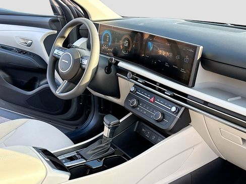 New 2026 Hyundai Tucson SE image 5