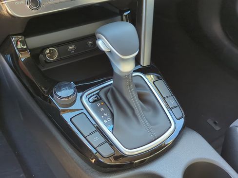 New 2026 Kia Seltos S image 25