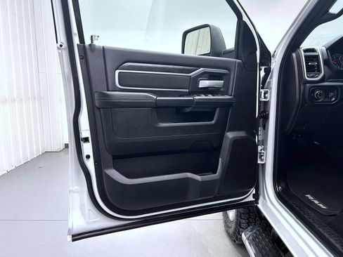 Used 2024 RAM 2500 Big Horn image 9