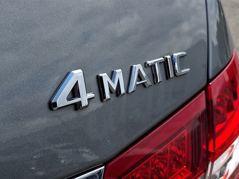 Used 2010 Mercedes-Benz E 350 4MATIC Sedan image 30